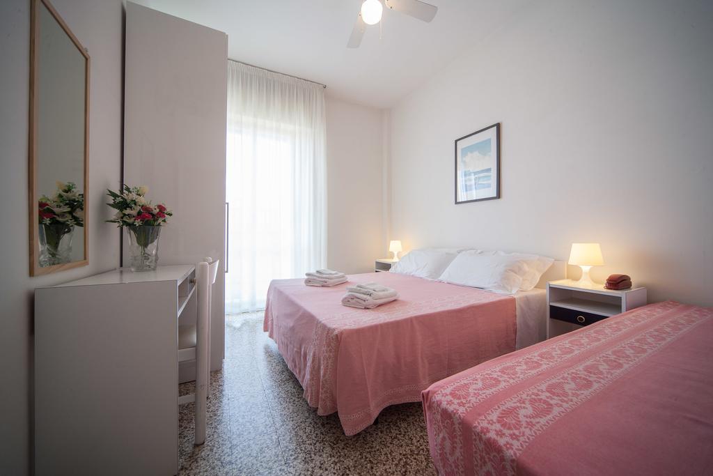 Hotel Madison Riccione Cameră foto